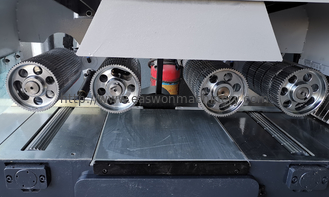 Automatische mehrfache Riss-Säge-Maschine für die Verarbeitung der festen Täfelung