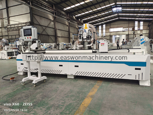 Anpassungsfähige CNC-Türmaschine mit Z-Achse 20 Lathe-Bett-Leitbahn und 750W * 2/400W * 1 Servomotoren